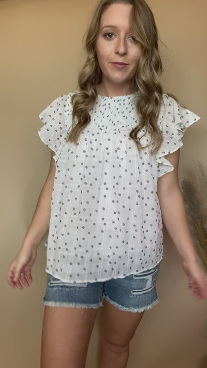 Daisies for Days Top
