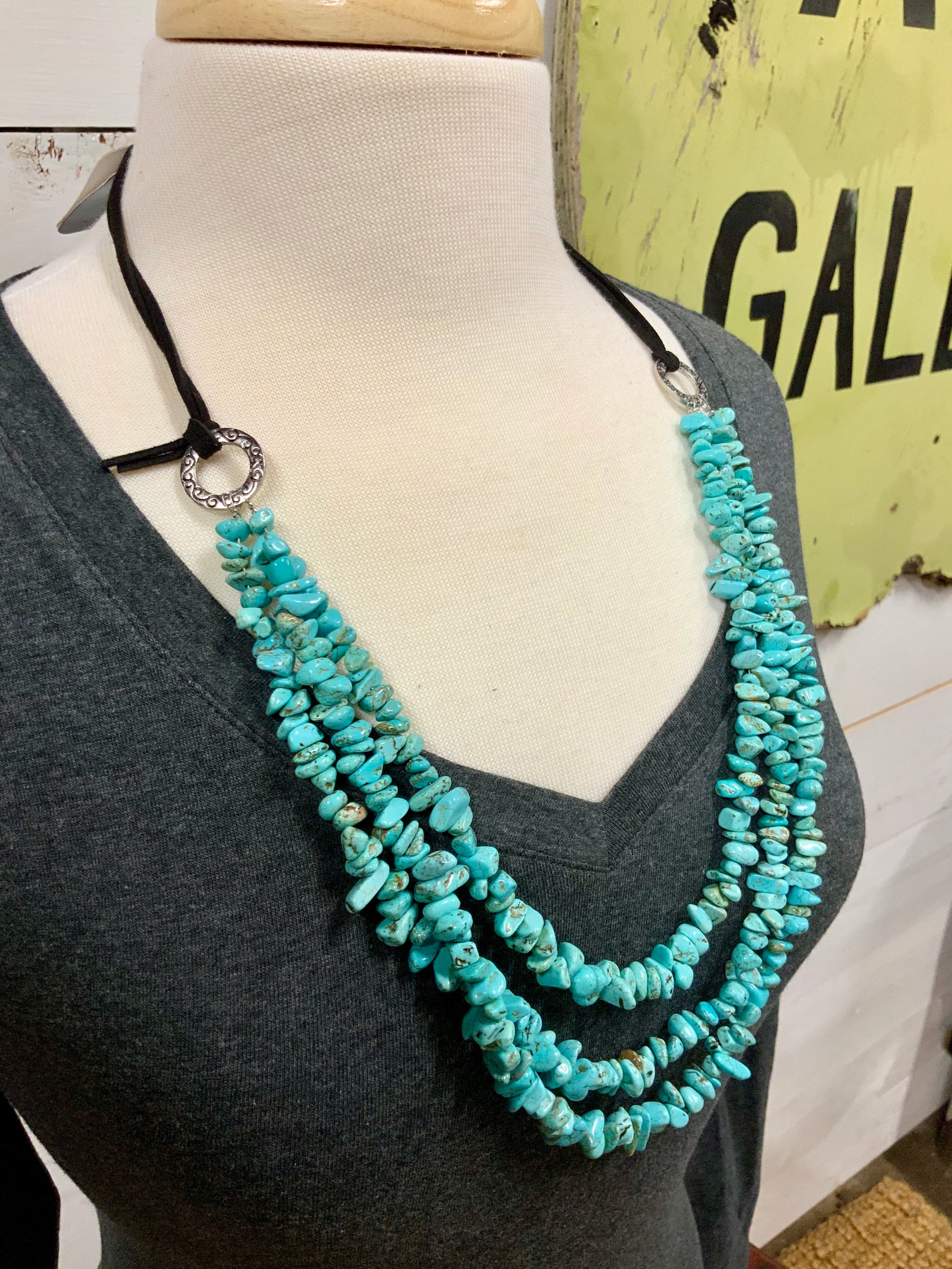 Triple strand turquoise necklace - The Desert Paintbrush